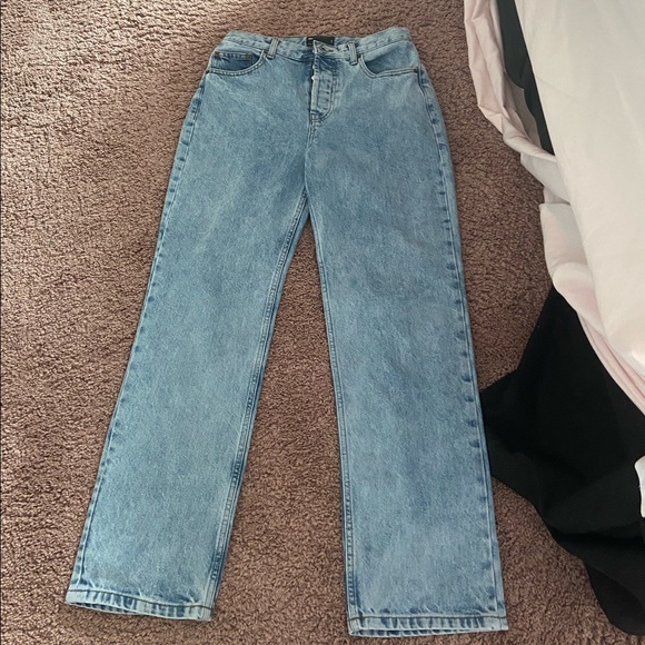 Asos mid rise light wash straight leg Jean - Picture 2 of 3
